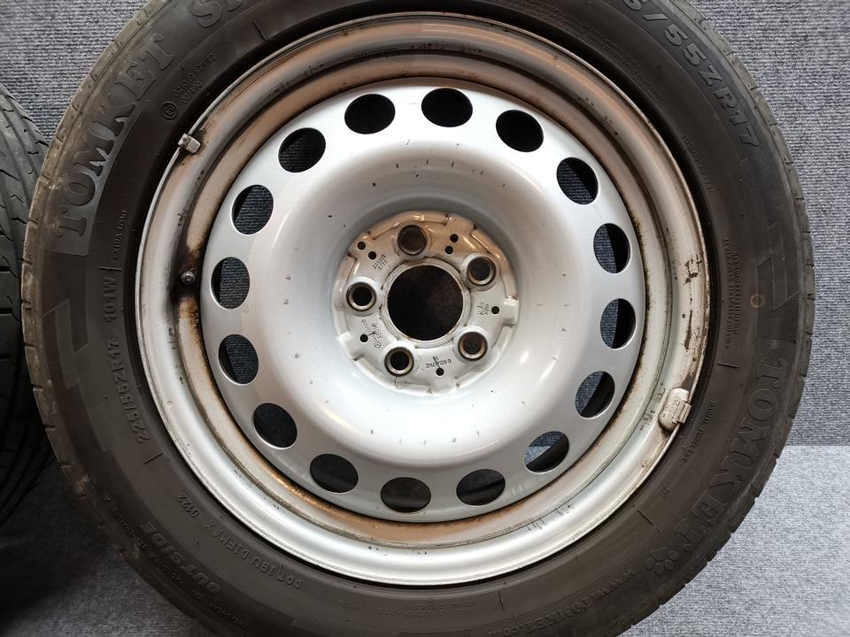 4x 17zoll Vito Viano W639 W447 Stahlfelgen + Sommerreifen 2022 in Wolfsburg