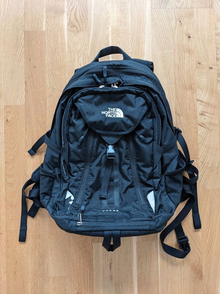 NORTH FACE Surge Laptop Rucksack in Bonn