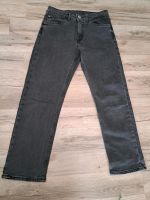 Graue schwarze straight Jeans 152 158 H&M Nordrhein-Westfalen - Hamm Vorschau