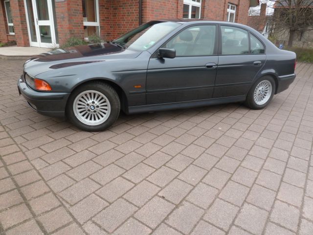 BMW 528i E39 in Rinteln