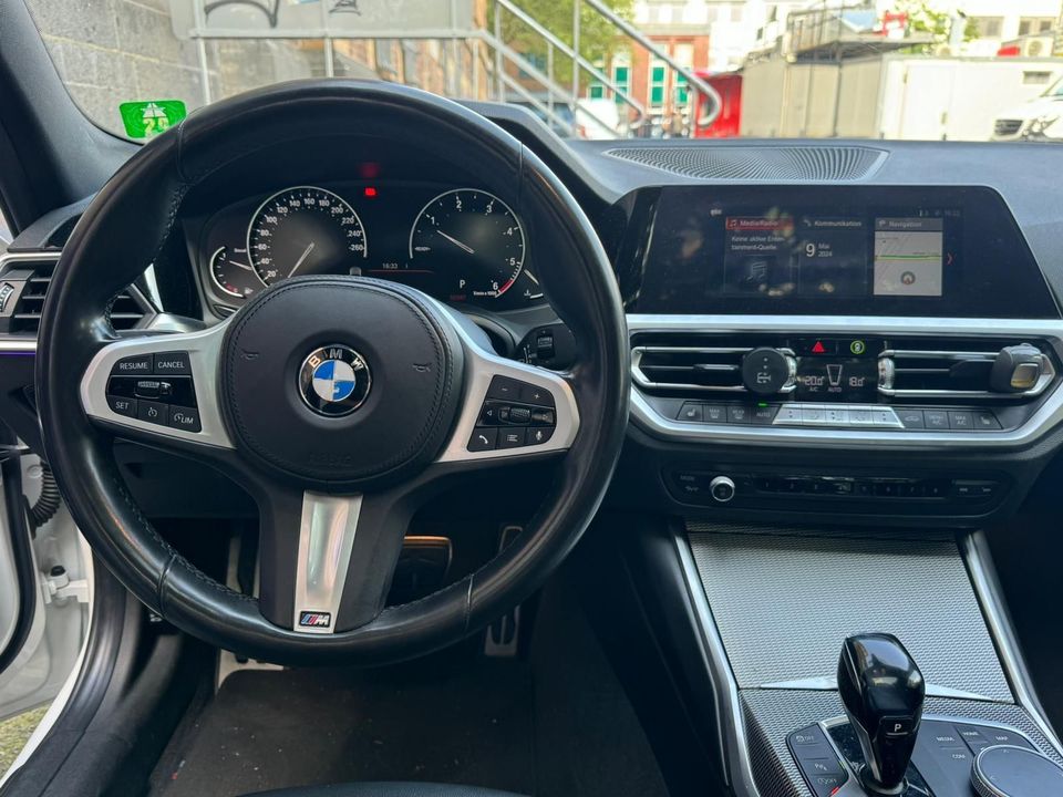BMW 320d  Automatik M Sport in Köln