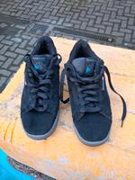Ältere Reebok classik, Gr. 42, getragener guter Zustand Hessen - Laubach Vorschau