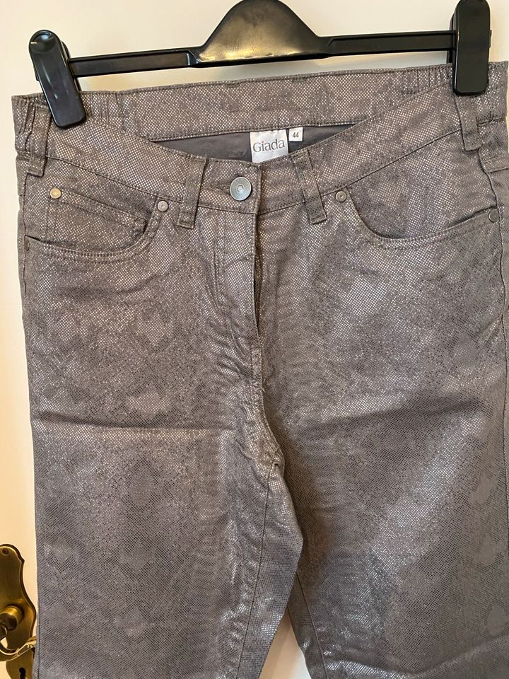 Giada Damen Jeans Größe 42/44 neu in Neunkirchen