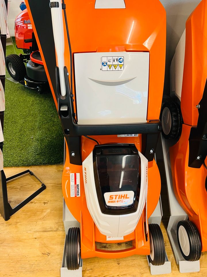 Stihl RMA 448 PV Akku Rasenmäher inkl. Akku AP300S und Ladegerät in Hamburg