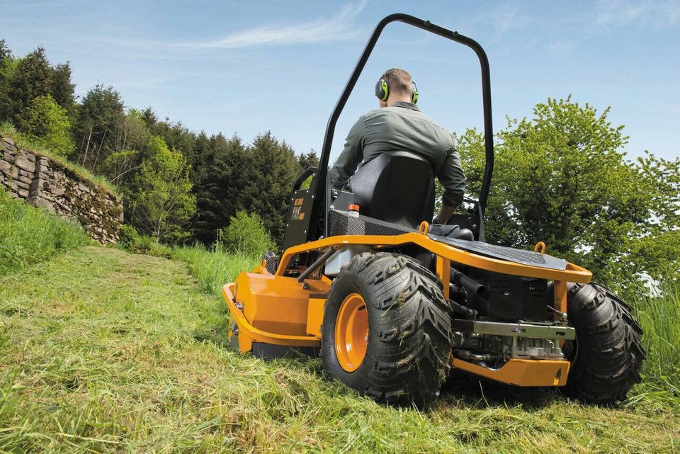 Aufsitzschlegelmäher AS 1040 YAK 4WD Schlegelmulcher Selbstfahrer in Dorfen