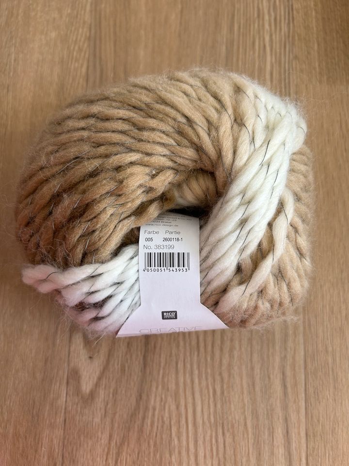 Schachenmayr Merino Extrafine 40 Wolle verschiedene Farben in Langenfeld