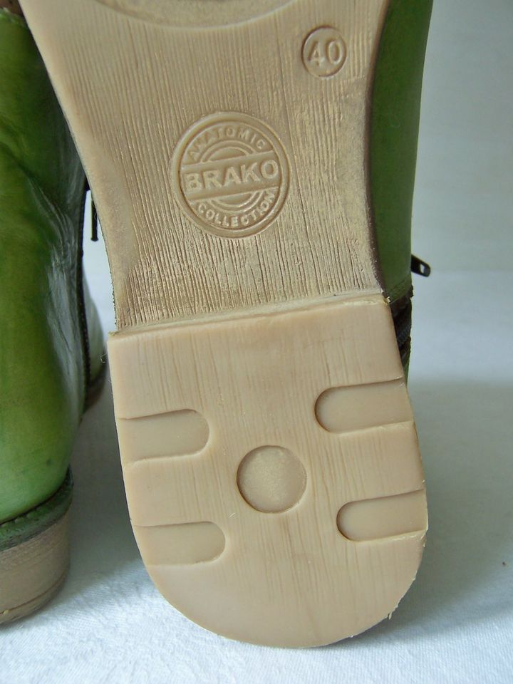 Damen Boots "BRAKO-Spain" Gr. 40 grün Leder Top-Zustand in Steinfeld