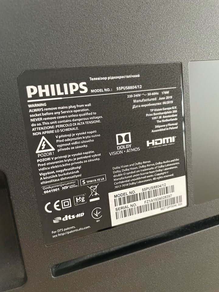 PHILIPS 55 PUS 8804/12 LED UHD 4K Ambilight Soundbar Fernseher in Nieder-Olm