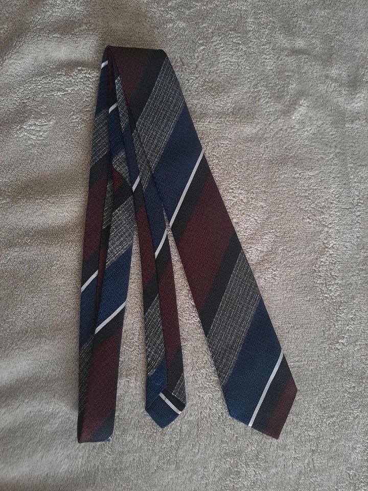Fünf Krawatten gestreift - Vintage in Stuttgart