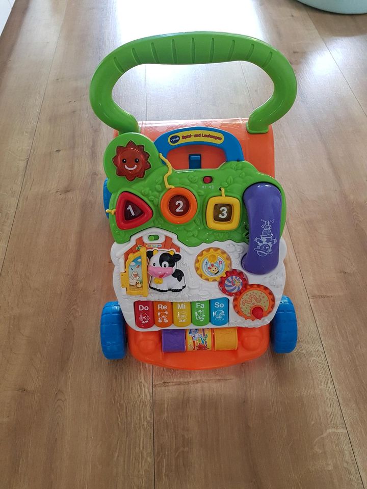 Vtech Spiel- und Laufwagen in Hamburg