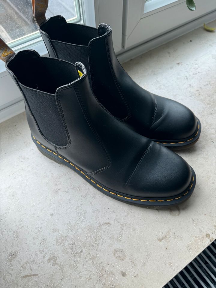 Dr. Martens Stiefelette vegan Größe 45 in Hannover