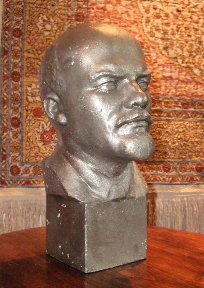 Lenin Büste in Berlin