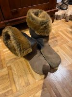 Super schöne und warme Holz Clogs Stiefel Gr. 40 Nordrhein-Westfalen - Viersen Vorschau