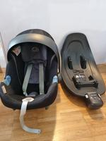 Cybex gold babyschale aton m mit Dockingstation Düsseldorf - Bilk Vorschau