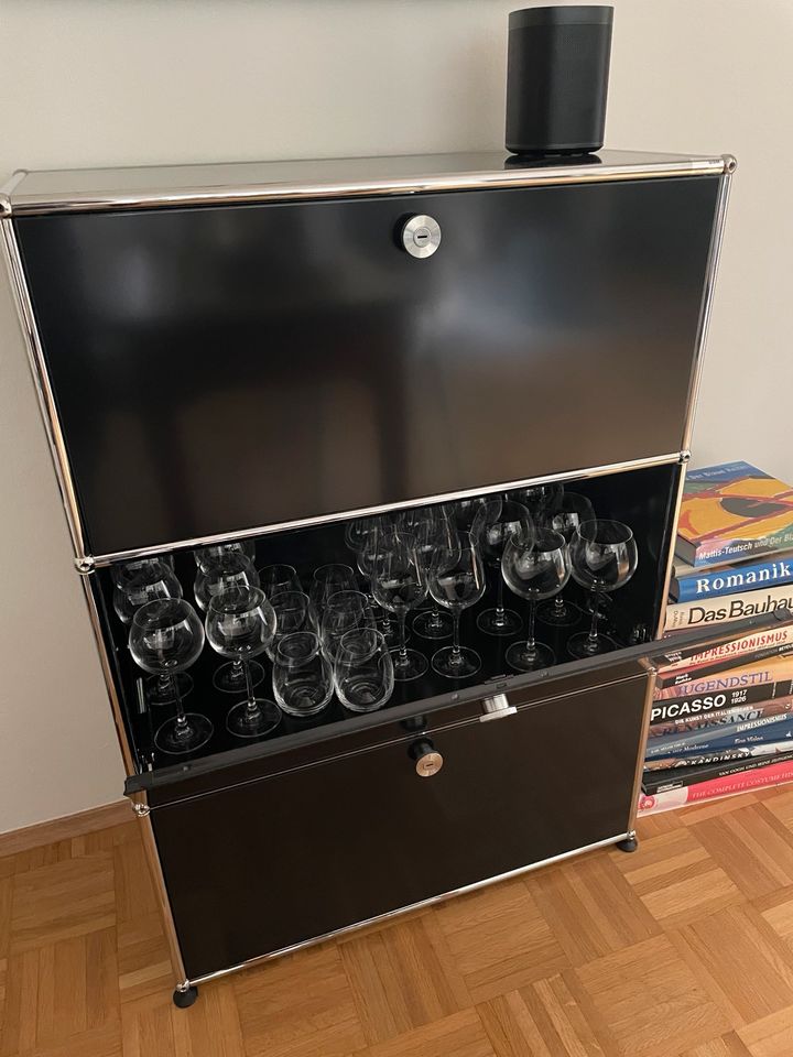 Original USM Haller Highboard 3 klappen schwarz TOP ZUSTAND in München