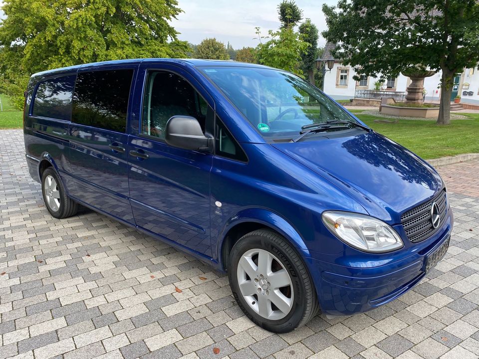 Mercedes Benz 120 CDI Vito Mixto extralang in Jaspisblau Metallic in Hohes Kreuz