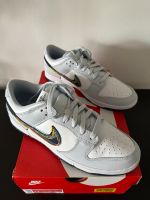 Nike Dunk Low - Grau / Weiss - 3D Swoosh - 43 - 8,5 - Neuwertig Baden-Württemberg - Brühl Vorschau