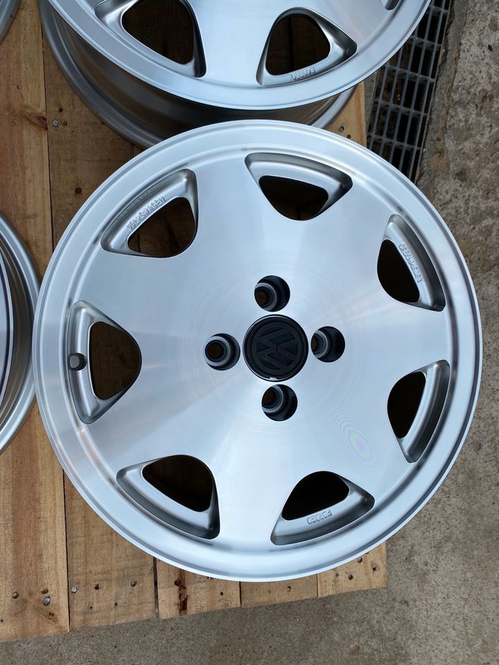 Le Castellet Fuchs 15” 357601025G Golf 2 1 Cabrio Corrado Jetta in Kleve