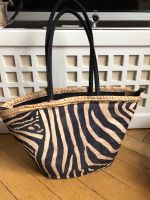 Wie neu: Basttasche Zebra mit Reißverschluss Hamburg-Nord - Hamburg Eppendorf Vorschau