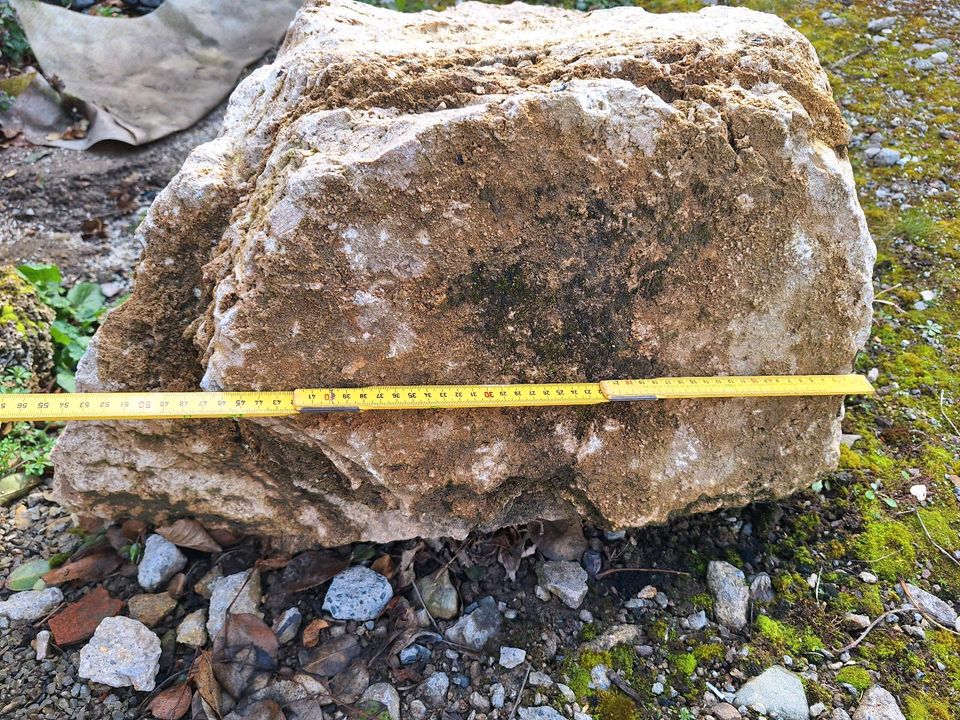 Naturstein Zierstein Findling Travertin Block riesig schwer in Bad Langensalza