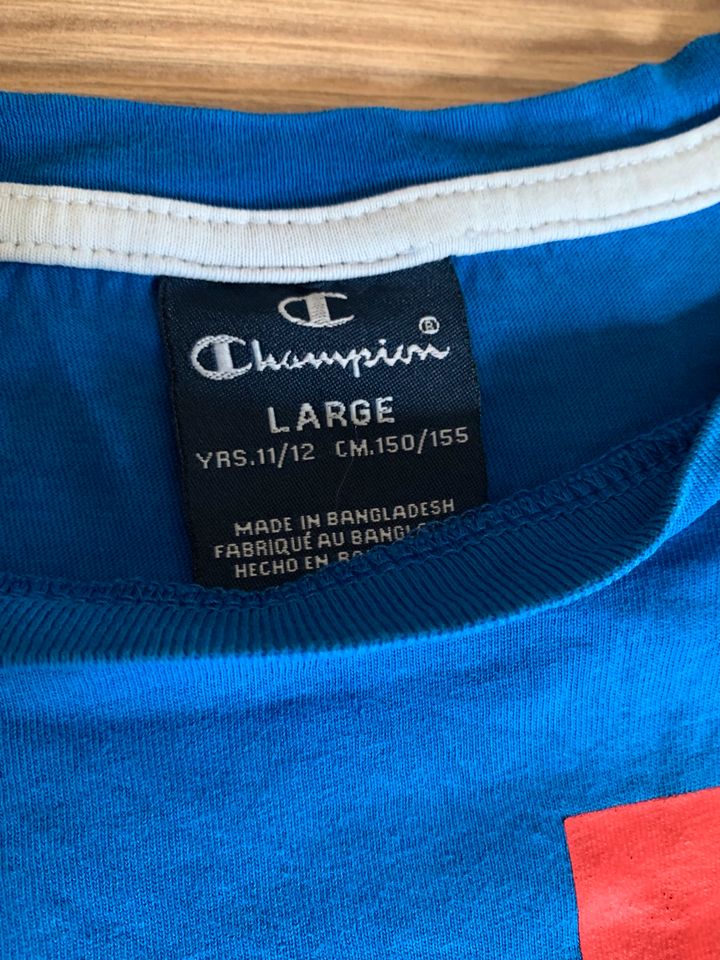 2er Set T-Shirt (Champion & Thrasher) Größe 152 in Stuttgart