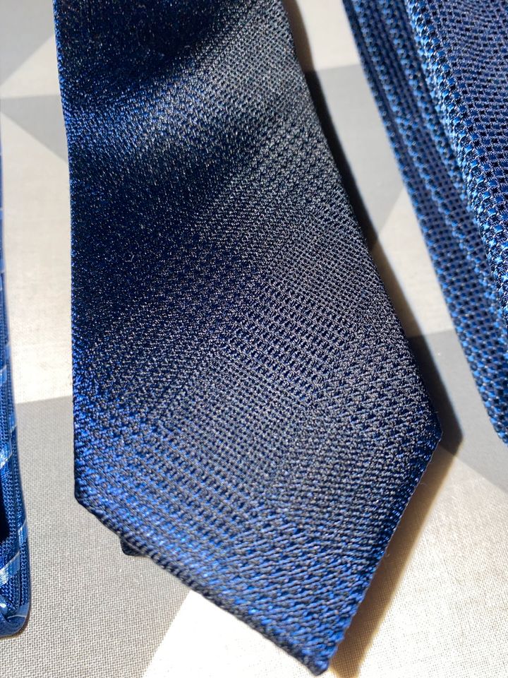 Drei Krawatten, blau in Augsburg