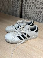 Adidas Schuhe Turnschuhe Sneaker Größe 37 Nordrhein-Westfalen - Moers Vorschau