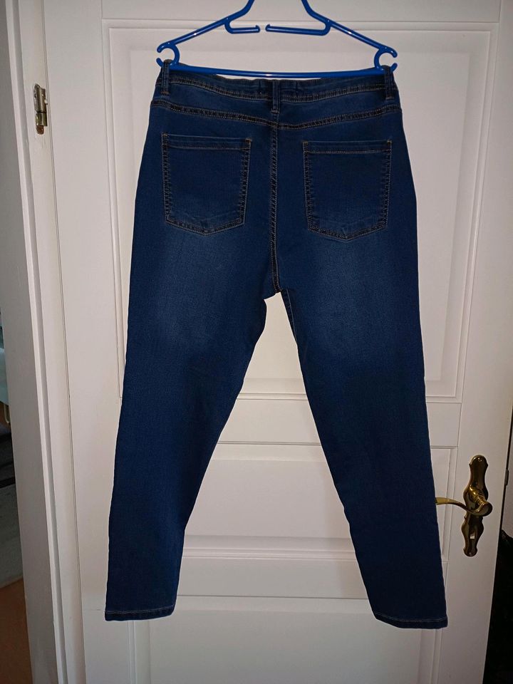 Stretch Jeans Damenhose gr. 44 in Stahnsdorf