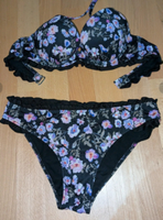 Bikini Hose u Oberteil von H&M lila geblümt Größe 36 gep. Cups Baden-Württemberg - Welzheim Vorschau