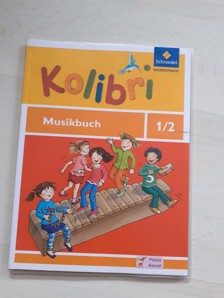 Kolibri Musikbuch 1/2 ISBN 978-3-507-02780-0 in Boos (Nahe)