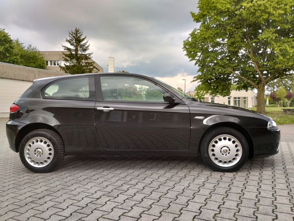 Alfa Romeo Alfa 147 1.6 TS 16V Progression in Lahr (Schwarzwald)