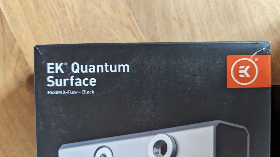 EK Quantum Surface P420M X-Flow Black Radiator in Regensburg