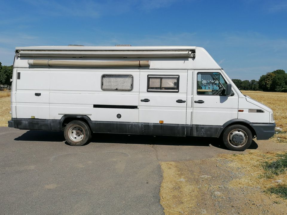 Iveco* Camper* Wohnmobil* Camping* Campingbus Maxi lang und hoch in Frankfurt am Main