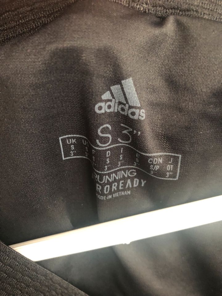 Adidas Running shorts in Solms