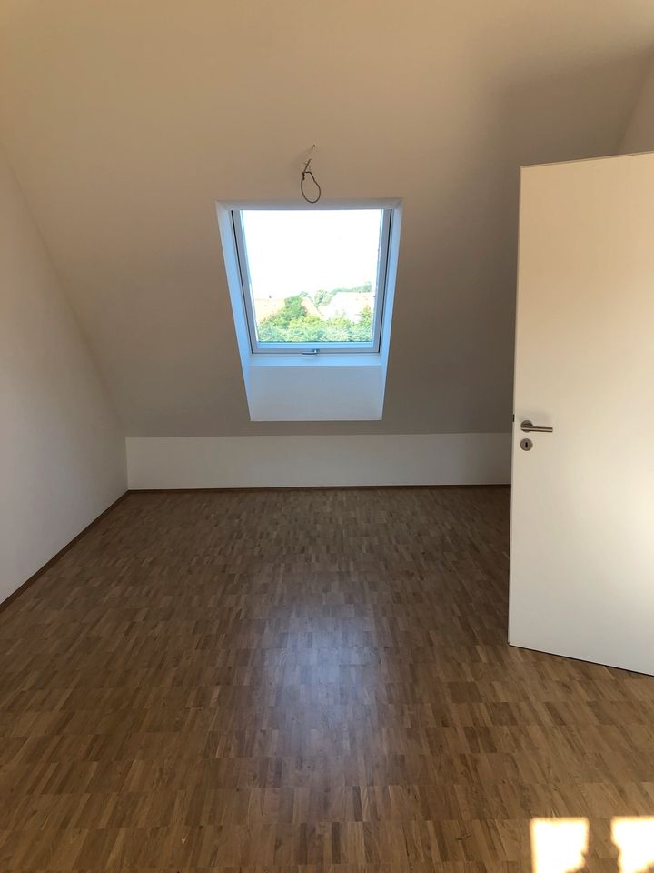 *Schöne 4 Zimmer-Wohnung- Maisonette - mit Blick ins Grüne zu vermieten- bis 2 Monate Kaltmietfrei möglich * in Schwäbisch Hall