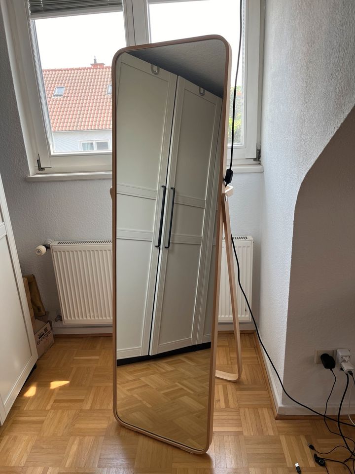 Ikea IKORNNES Standspiegel, Esche, 52x167 cm in Heidelberg