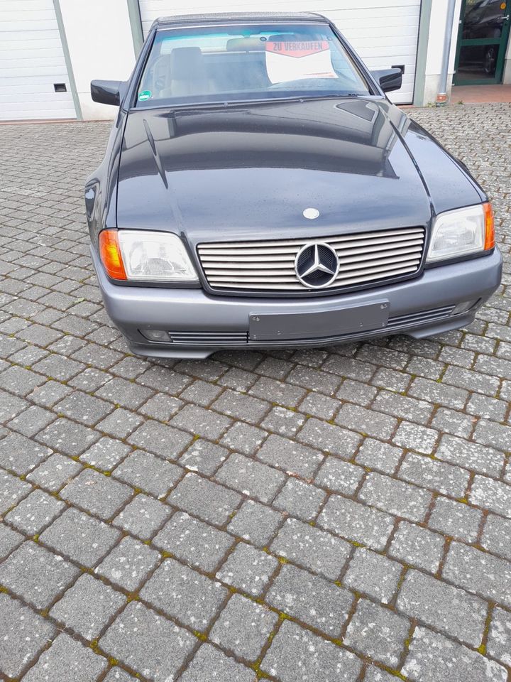 Mercedes Benz 300 in Kelberg