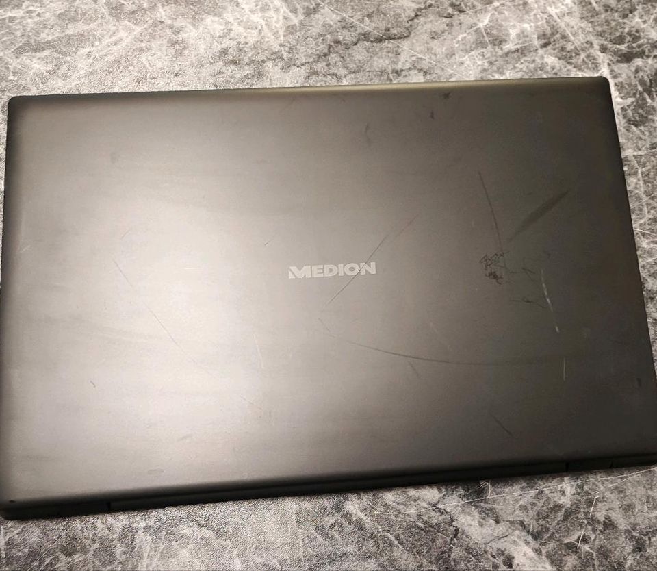 Medion Akoya 15.6 Zoll NOTEBOOK * Core-i5 10.Gen 8GB 500SSD in Oberhausen