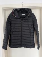 Tommy Hilfiger Daunenjacke Navy blau Reißverschluss Jacke Bayern - Goldbach Vorschau