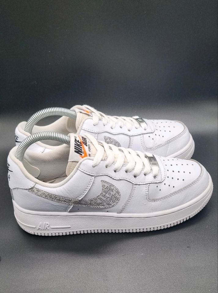 Nike Air Force 1 LV8 in Gr. 38 in Bonn