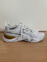 Puma Sportschuhe weiß Gold 39 Nordrhein-Westfalen - Arnsberg Vorschau