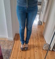 LEVIS Damen Jeans Gr L Hose W 30 L 34 Slimming Skinny High Rise Altona - Hamburg Bahrenfeld Vorschau