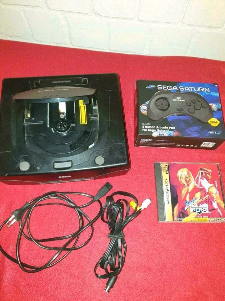 Sega Saturn Konsole + Kabel + 6×Spiele + Controller in Duisburg