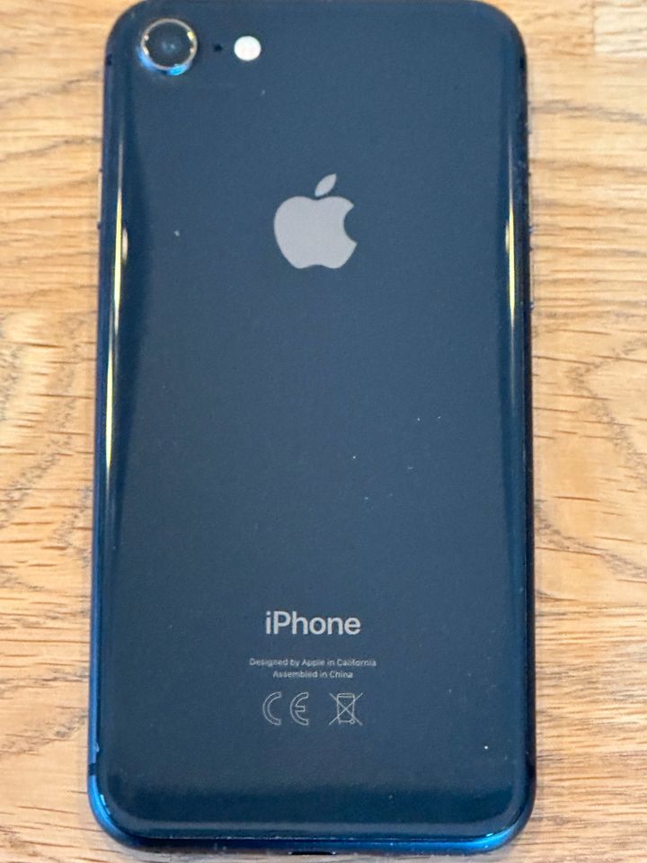 iPhone 8 128 GB in Lüdinghausen