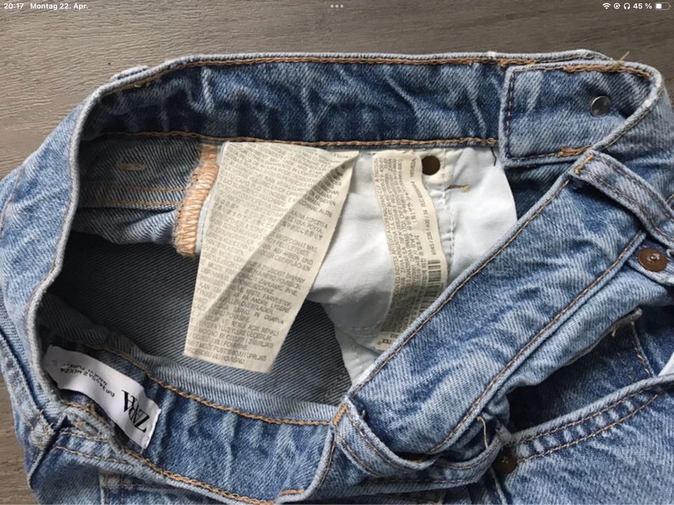 Zara Damen Jeans Gr 34 /XS Blau in Edewecht