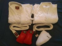 Ju Jutsu / Jiu Jitsu Set Tiefschutz, Anzug und Handschuhe Hessen - Kassel Vorschau