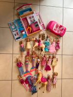 12 Barbie Puppen + Bekleidung + 2 Pferde + Haus + Auto + Kinder Bayern - Gaimersheim Vorschau