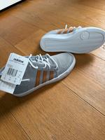 Unikat adidas Court Deck Vulc Mid Größe 38 V24660 NEU!!!! Brandenburg - Stahnsdorf Vorschau