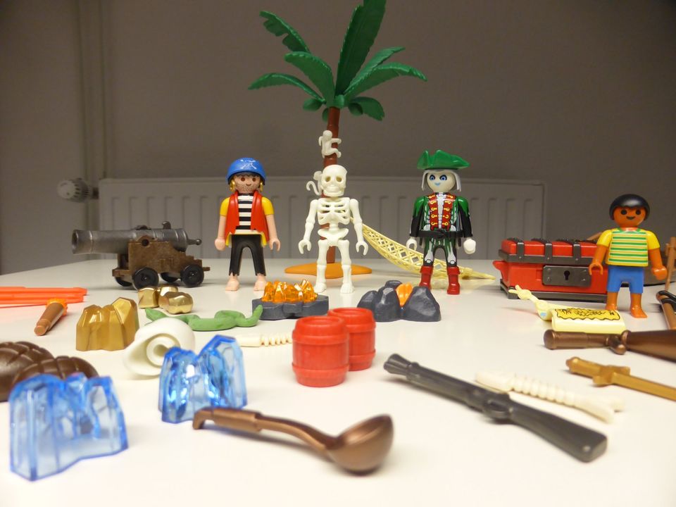 PLAYMOBIL 4164-A  PIRATEN - SCHATZHÖHLE  UNBESPIELT - KOMPLETT in Bonn