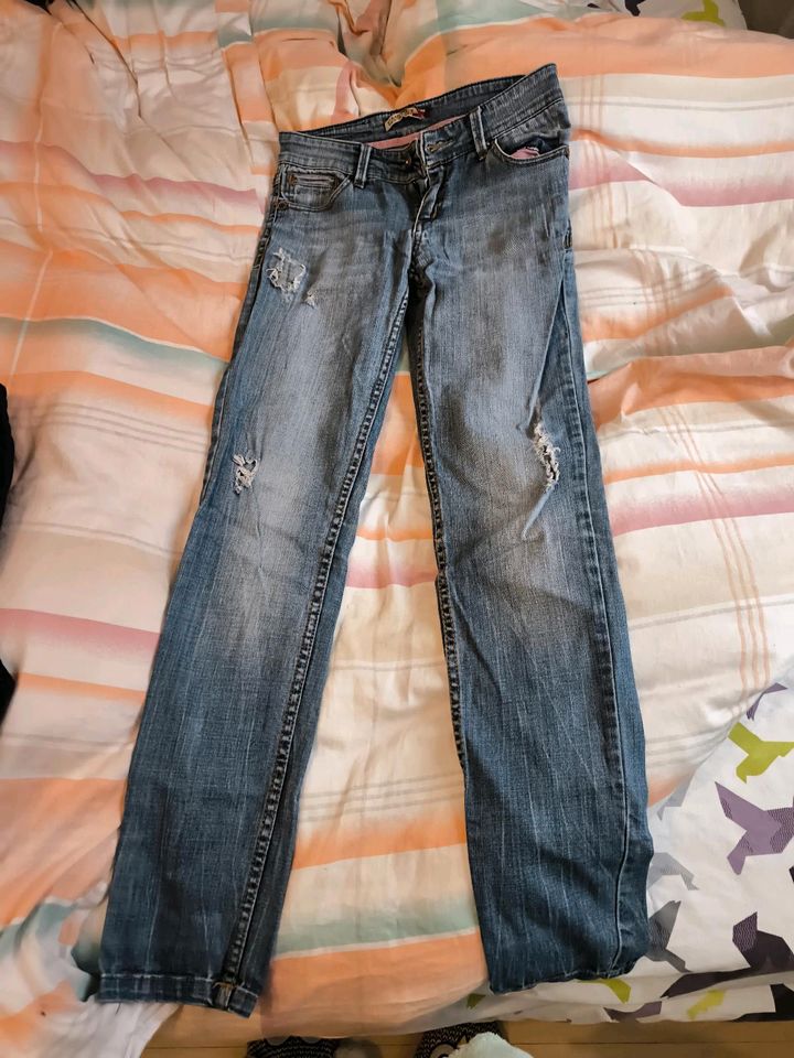 Damen Jeans gr 34 in Viernheim